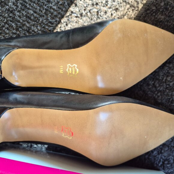 Heels - Picture 2 of 3